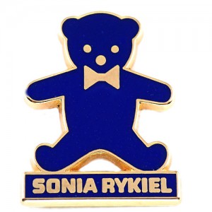 ピンバッジ・ソニアリキエル蝶ネクタイの熊のぬいぐるみ SONIA-RYKIEL PARIS