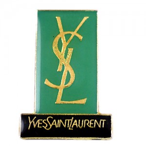 ピンバッジ・イヴサンローラン香水ＹＳＬ YVES-SAINT-LAURENT