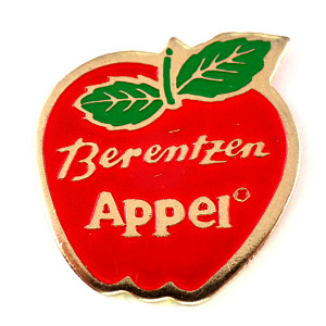 ピンバッジ・赤いリンゴ林檎 BERENTZEN APPLE KENTUCKY BOURBON GERMANY