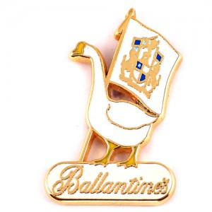 ピンバッジ・バランタイン白いアヒル酒ウイスキー BALLANTINES WHISKY SCOTLAND