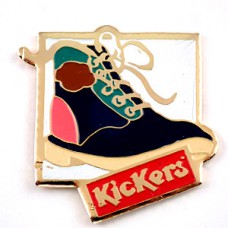 ピンバッジ・キッカーズ革靴 KICKERS SHOES FRANCE