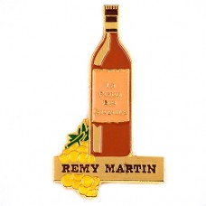 ピンバッジ・レミーマルタン酒ボトル瓶ブドウ房 REMY-MARTIN PINEAU-DES-CHARENTES FRANCE