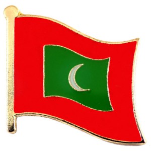 ピンバッジ・NEW!モルディブ国旗デラックス薄型キャッチ留め金付き三日月 MALDIVES ISLANDS FLAG