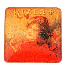 ピンバッジ・巻紙リズラ煙草吸う赤いドレスの女の子  RIZLA ROLLING-PAPERS BELLE-EPOQUE FRANCE