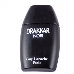 ピンバッジ・ギラロッシュ男性香水パルファン黒い壜 GUY-LAROCHE DRAKKAR-NOIR