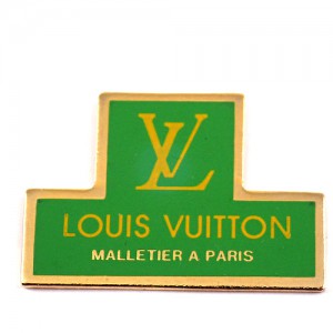 ピンバッジ・ルイヴィトンLV緑マレティエ鞄職人 VUITTON-MALLETIER PARIS LOUIS-VUITTON FRANCE