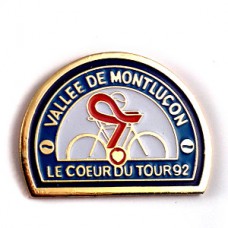 ピンバッジ・自転車レースのコース谷間 LE-TOUR-DE-FRANCE MONTLUCON