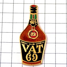 ピンバッジ・VAT69/ウイスキーお酒の瓶