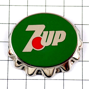 ピンバッジ・セブンアップ瓶の栓シルバー銀色ドリンク炭酸飲料 SEVEN-UP 7UP