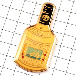 ピンバッジ・ウイスキー酒瓶ヨット帆船 WHISKY PECHE YACHING