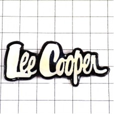 ピンバッジ・リークーパー洋服ブランド白い文字 LEE-COOPER JEANS ENGLAND