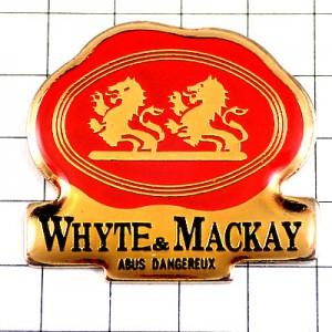 ピンバッジ・ホワイトアンドマッカイ酒スコッチウイスキー瓶ライオン２頭 WHYTE&MACKAY WHISKY SCOTLAND