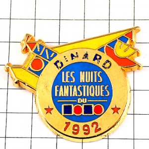 ピンバッジ・ファンタスティック幻想的な夜ボート船ヨット灯台 LOTO LES-NUITS-FANTASTIQUES DINARD FRANCE