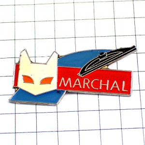 ピンバッジ・マルシャル白ネコ猫カー用品