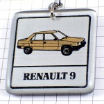 キーホルダー・ルノー９ヌフ車 RENAULT FRANCE