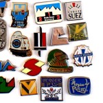 フランス ピンズ 雑貨 ヴィンテージ ピンバッジまとめて50個セット まとめ売り 大量 フレンチ ビンテージ 広告 パン屋さん握手カンガルー矢印ラグビーなど