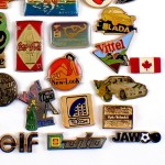 フランス ピンズ 雑貨 ヴィンテージ ピンバッジまとめて50個セット まとめ売り 大量 フレンチ ビンテージ 広告 スキー熊パレット映画カチンコ虎コニカ帆船など