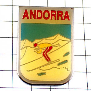 ピンバッジ・雪山の紋章アンドラ公国スキー選手 SKIIING ANDORRA