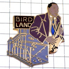 ピンバッジ・バードランドNYジャズクラブ音楽サックス奏者チャーリーパーカー楽器 BIRDLAND CHARLIE-PARKER NEW-YORK USA JAZZ