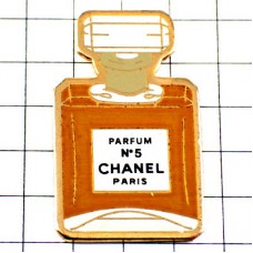 ピンバッジ・シャネル５番パルファン香水瓶 CHANEL  NUMERO5