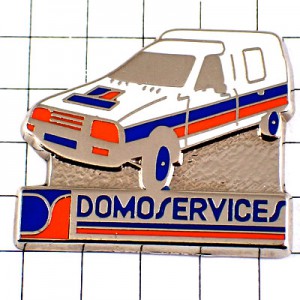 ピンバッジ・業務サービス用の白い車 DOMOS SERVICES