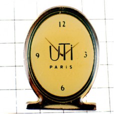 ピンバッジ・UTI/パリの時計 UTI-PARIS