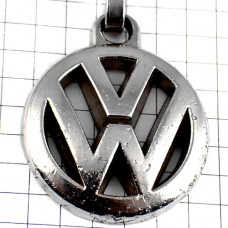 キーホルダー・フォルクスワーゲンVW銀色ロゴ車 VW VOLKSWAGEN GERMANY