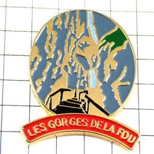 ピンバッジ・峡谷ハイキング山歩き GORGES-DE-LA-FOU FRANCE