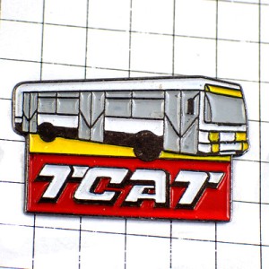 ピンバッジ・路線バス白い車 TCAT BUSES TROYES FRANCE