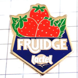 ピンバッジ・フルーツいちご果物ストロベリー苺 FRUIDGE LACTEL STRAWBERRY YOGURT