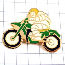 ピンバッジ・バイクに乗るミシュランビバンダム二輪ビブ緑色のモトクロスライダー MICHELIN BIBENDUM CYCLE FRANCE