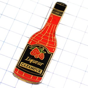 ピンバッジ・いちご苺のリカー酒瓶ストロベリー果物 CAZANOVE LIQUEUR