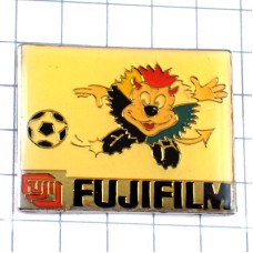 ピンバッジ・サッカー写真フジフィルムUEFA欧州選手権 FUJIFILM BENELUCKY BELGIUM NETHERLANDS EURO-2000