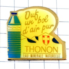 ピンバッジ・水ペットボトルと雪山サヴォワ紋章 THONON SAVOIE ALPS FRANCE