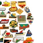 フランス ピンズ 雑貨 ヴィンテージ ピンバッジまとめて50個セット まとめ売り 大量 フレンチ ビンテージ 広告 エイボン化粧品アルベールビルＭなど