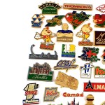 フランス ピンズ 雑貨 ヴィンテージ ピンバッジまとめて50個セット まとめ売り 大量 フレンチ ビンテージ 広告 写真パリジャン紙など