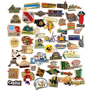 フランス ピンズ 雑貨 ヴィンテージ ピンバッジまとめて50個セット まとめ売り 大量 フレンチ ビンテージ 広告 モニター画面２パンダとエッフェル塔など