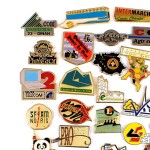 フランス ピンズ 雑貨 ヴィンテージ ピンバッジまとめて50個セット まとめ売り 大量 フレンチ ビンテージ 広告 モニター画面２パンダとエッフェル塔など