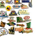 フランス ピンズ 雑貨 ヴィンテージ ピンバッジまとめて50個セット まとめ売り 大量 フレンチ ビンテージ 広告 モニター画面２パンダとエッフェル塔など