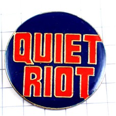 ピンバッジ・クワイエットライオット音楽ヘビメタ系 QUIET-RIOT