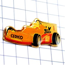 ピンバッジ・F1レースの車ドライバー選手