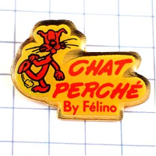 ピンバッジ・赤いネコ猫 CHAT-PERCHE FELINO