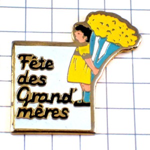 ピンバッジ・黄色い花束ワンピースの女の子おばあちゃんの日 FETE-DES-GRAND-MERES