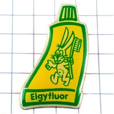 ピンバッジ・ウサギ歯ブラシ歯磨き粉うさぎ兎 ELGYFLUOR