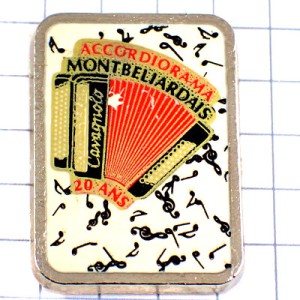 ピンバッジ・アコーディオン音楽ト音記号ミュージック楽譜 ACCORDEON MONTBELIARD FRANCE