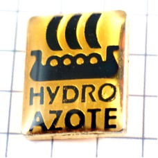 ピンバッジ・青い船のマーク帆船ダカール HYDRO-AZOTE DRAKAR NORSK-HYDRO SWEDEN