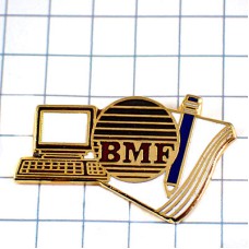 ピンバッジ・コンピュータ機と紙と鉛筆ＢＭＦ文房具