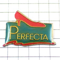 ピンバッジ・ピンク色のハイヒール靴 PERFECTA