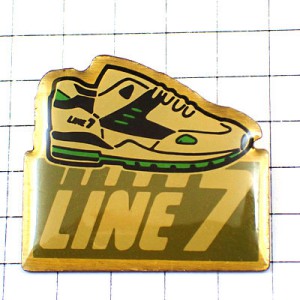 ピンバッジ・サッカー靴ライン７ LINE7