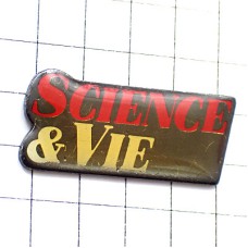 ピンバッジ・科学と暮らしの雑誌 SCIENCE&VIE